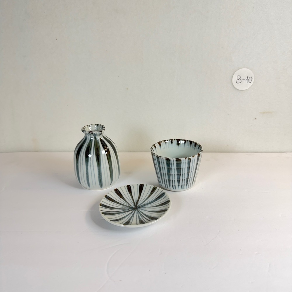 Japanese Sake Set Ceramic Carafe Cup & Saucer Black White Striped B-10